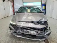 2025 Hyundai Elantra photo