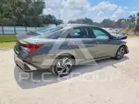 2025 Hyundai Elantra photo