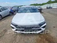 2025 Hyundai Elantra photo