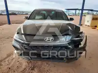 2025 Hyundai Elantra фото