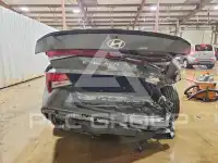 2025 Hyundai Elantra фото