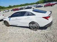 2025 Hyundai Elantra фото