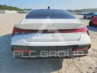 2025 Hyundai Elantra фото