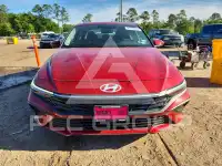 2025 Hyundai Elantra photo
