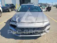 2025 Hyundai Elantra photo