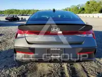 2025 Hyundai Elantra photo