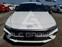2025 Hyundai Elantra photo
