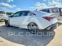 2025 Hyundai Elantra фото
