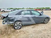 2025 Hyundai Elantra фото