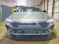2025 Hyundai Elantra фото