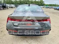 2025 Hyundai Elantra photo
