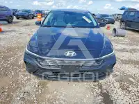 2025 Hyundai Elantra фото