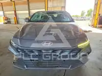 2025 Hyundai Elantra фото