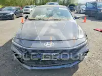 2025 Hyundai Elantra photo