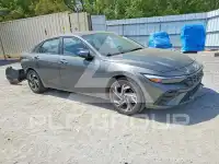 2025 Hyundai Elantra photo