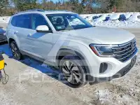2025 Volkswagen Atlas photo