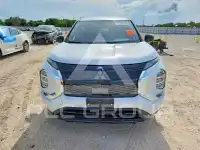 2026 Mitsubishi OUTLANDER photo