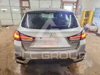 2026 Mitsubishi OUTLANDER фото