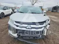 2026 Mitsubishi OUTLANDER photo