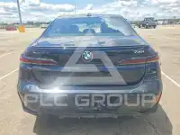 2026 BMW 740 photo