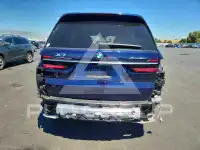 2026 BMW X7 photo