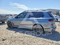2026 BMW X7 фото