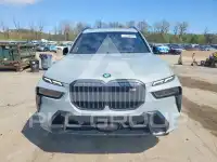 2026 BMW X7 фото