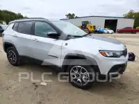2026 Jeep COMPASS фото