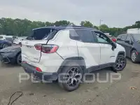 2026 Jeep COMPASS фото