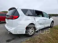 2026 Chrysler PACIFICA photo