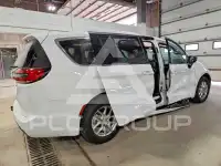 2026 Chrysler PACIFICA photo