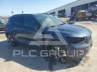 2026 Volvo XC40 фото