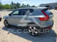 2026 Volvo XC40 photo