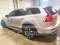 2026 Volvo V60 фото
