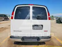 2026 GMC Savana фото