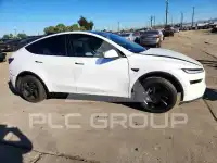 2026 Tesla Model Y фото
