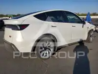 2026 Tesla Model Y photo