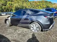 2026 Tesla Model Y фото