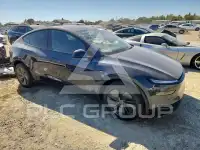 2026 Tesla Model Y фото