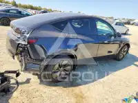 2026 Tesla Model Y фото