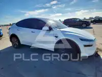 2026 Tesla Model Y photo