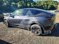 2026 Tesla Model Y фото