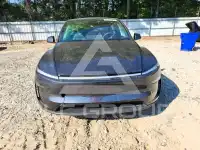 2026 Tesla Model Y фото
