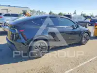 2026 Tesla Model Y фото