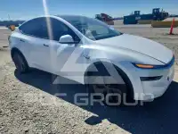 2026 Tesla Model Y фото