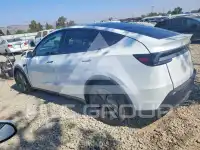 2026 Tesla Model Y фото