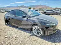 2026 Tesla Model Y фото