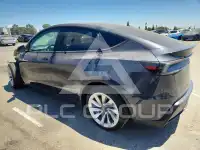 2026 Tesla Model Y фото