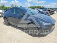 2026 Tesla Model Y фото