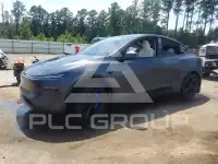2026 Tesla Model Y фото